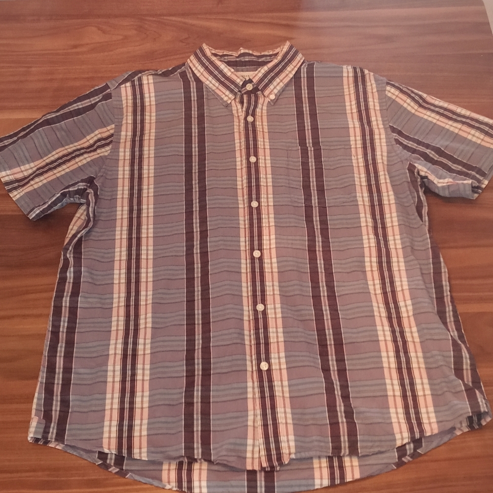 2/$20 Men's plaid button down sz L